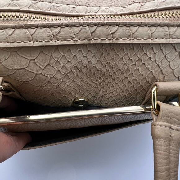 Olivia + Joy Animal Print Satchel Handbag Beige Gold Faux Leather Large Capacity - Picture 9 of 12